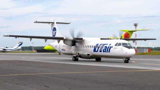 VQ-BLD:ATR 72-500:ЮТэйр